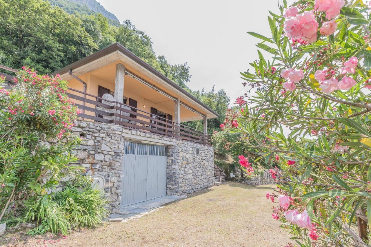 Villa Lisander 瓦伦纳 外观 照片